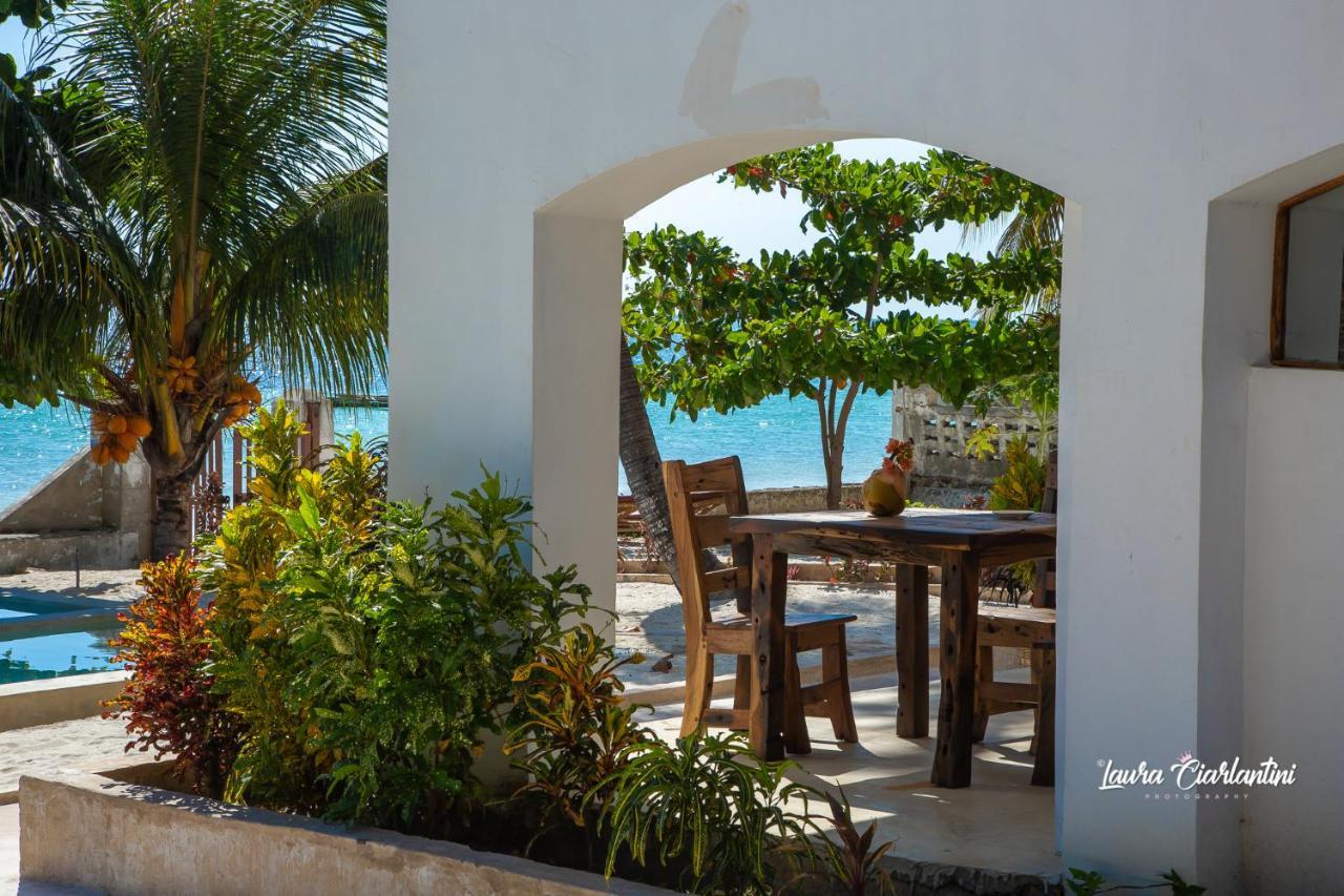 Uroa Zanzibar Vera Beach Hotel By Moonshine Dikoni エクステリア 写真