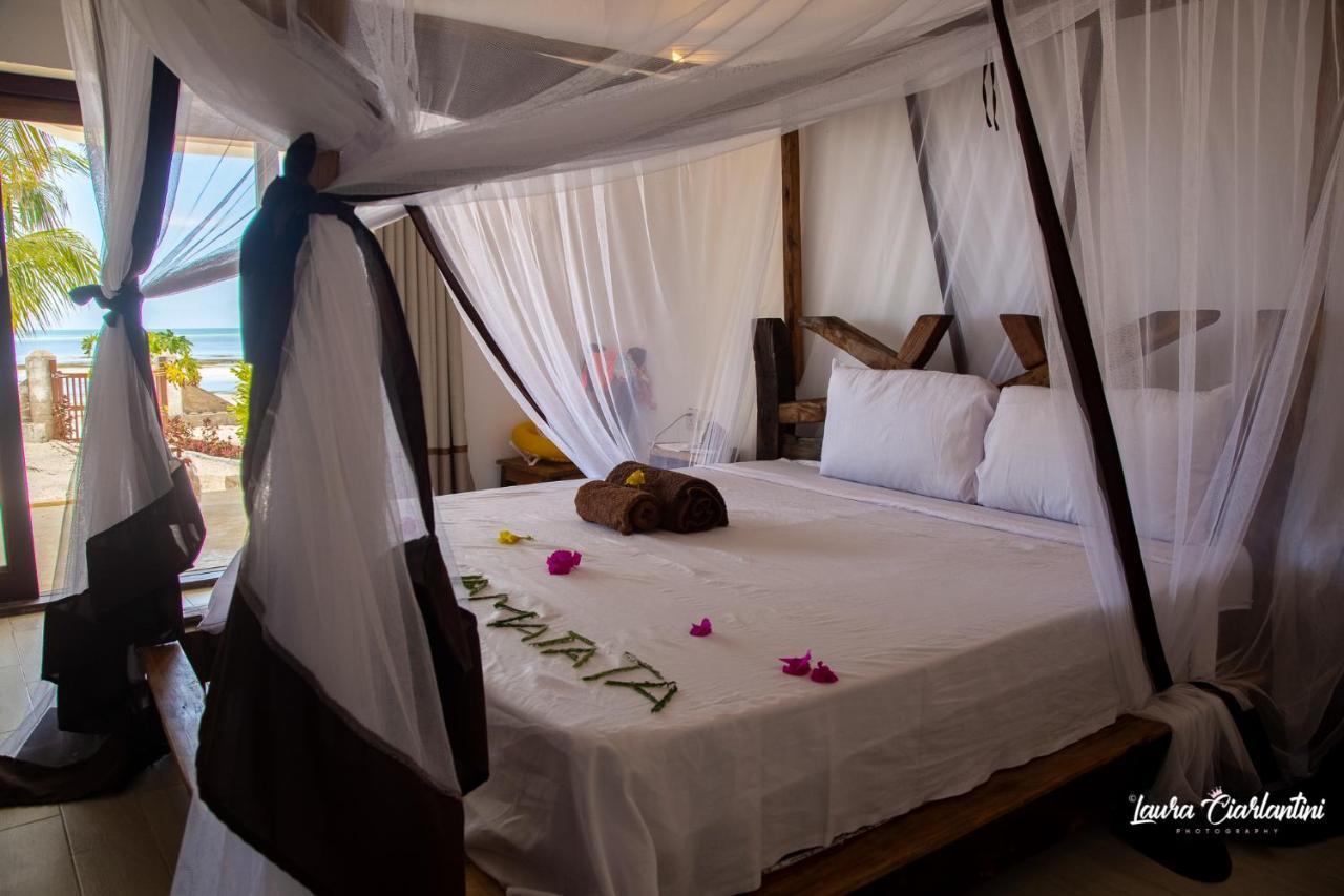 Uroa Zanzibar Vera Beach Hotel By Moonshine Dikoni エクステリア 写真