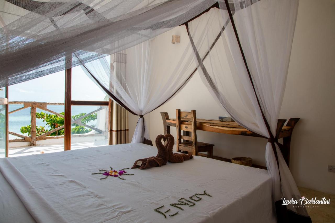 Uroa Zanzibar Vera Beach Hotel By Moonshine Dikoni エクステリア 写真