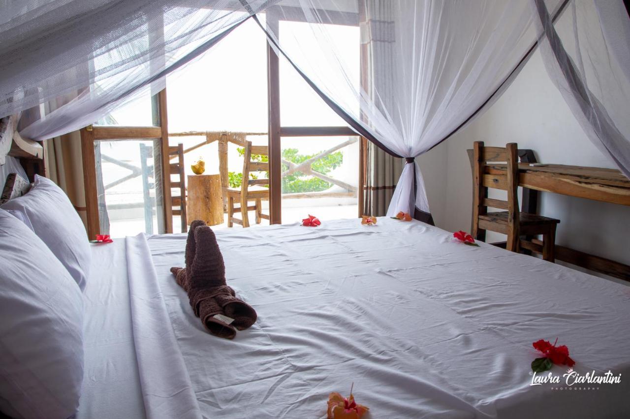 Uroa Zanzibar Vera Beach Hotel By Moonshine Dikoni エクステリア 写真