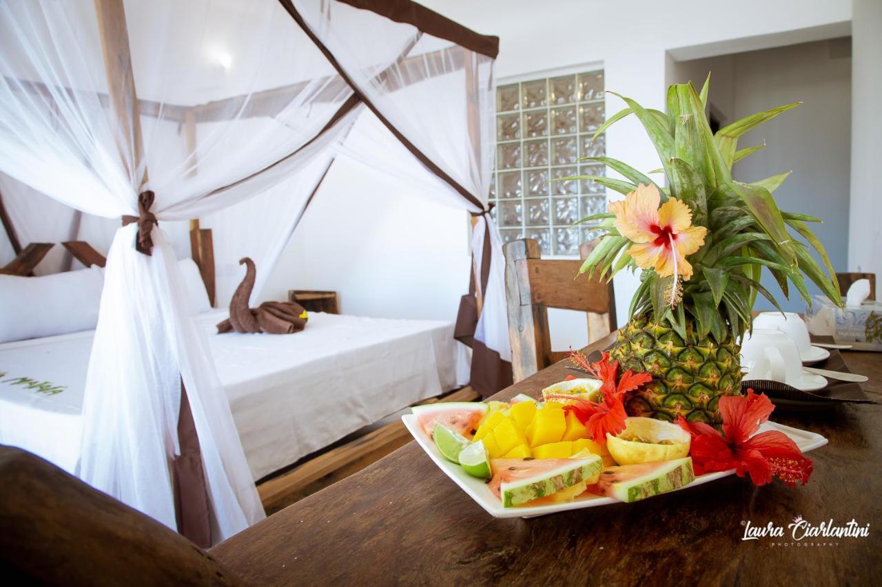 Uroa Zanzibar Vera Beach Hotel By Moonshine Dikoni エクステリア 写真