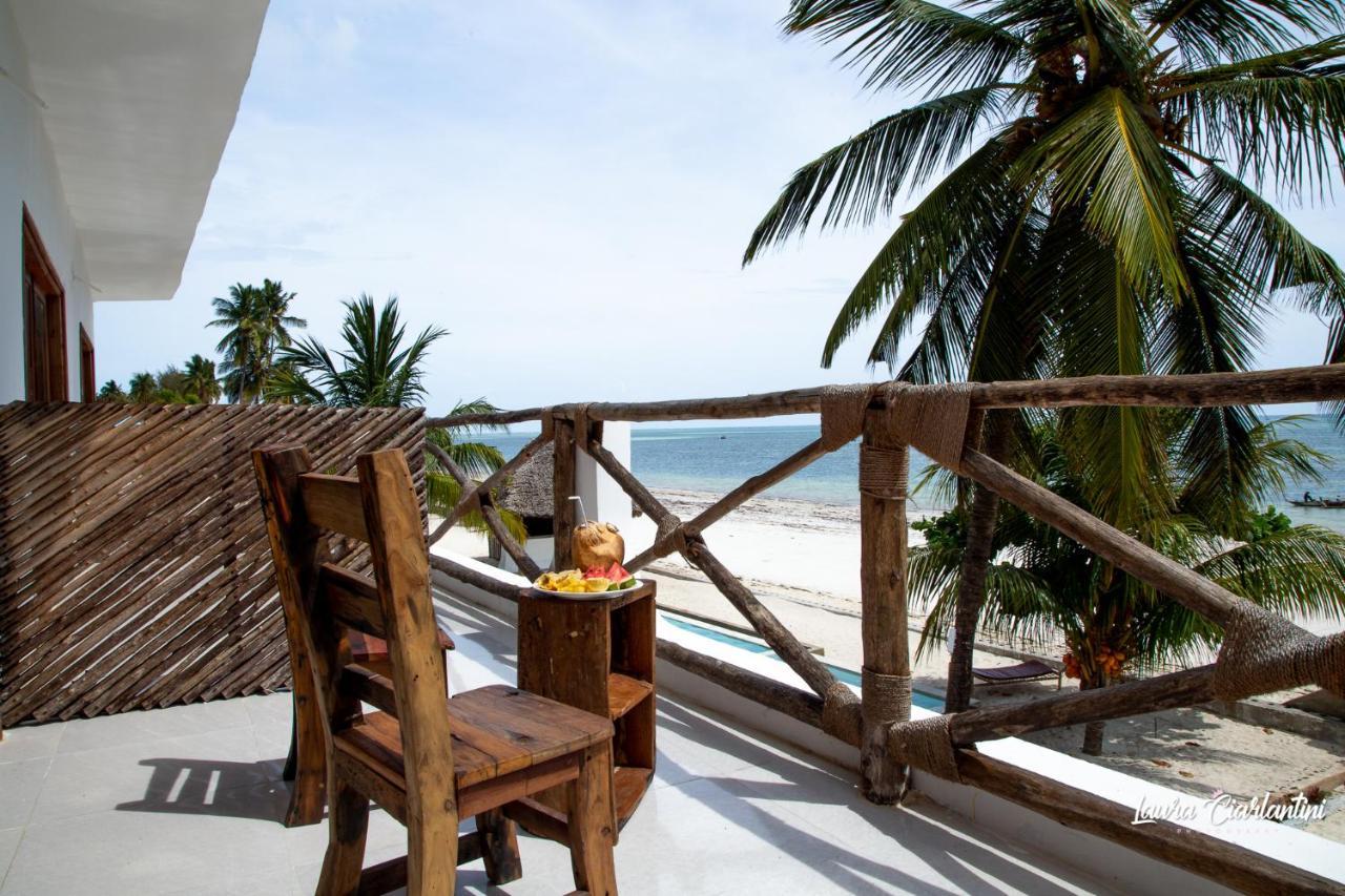 Uroa Zanzibar Vera Beach Hotel By Moonshine Dikoni エクステリア 写真