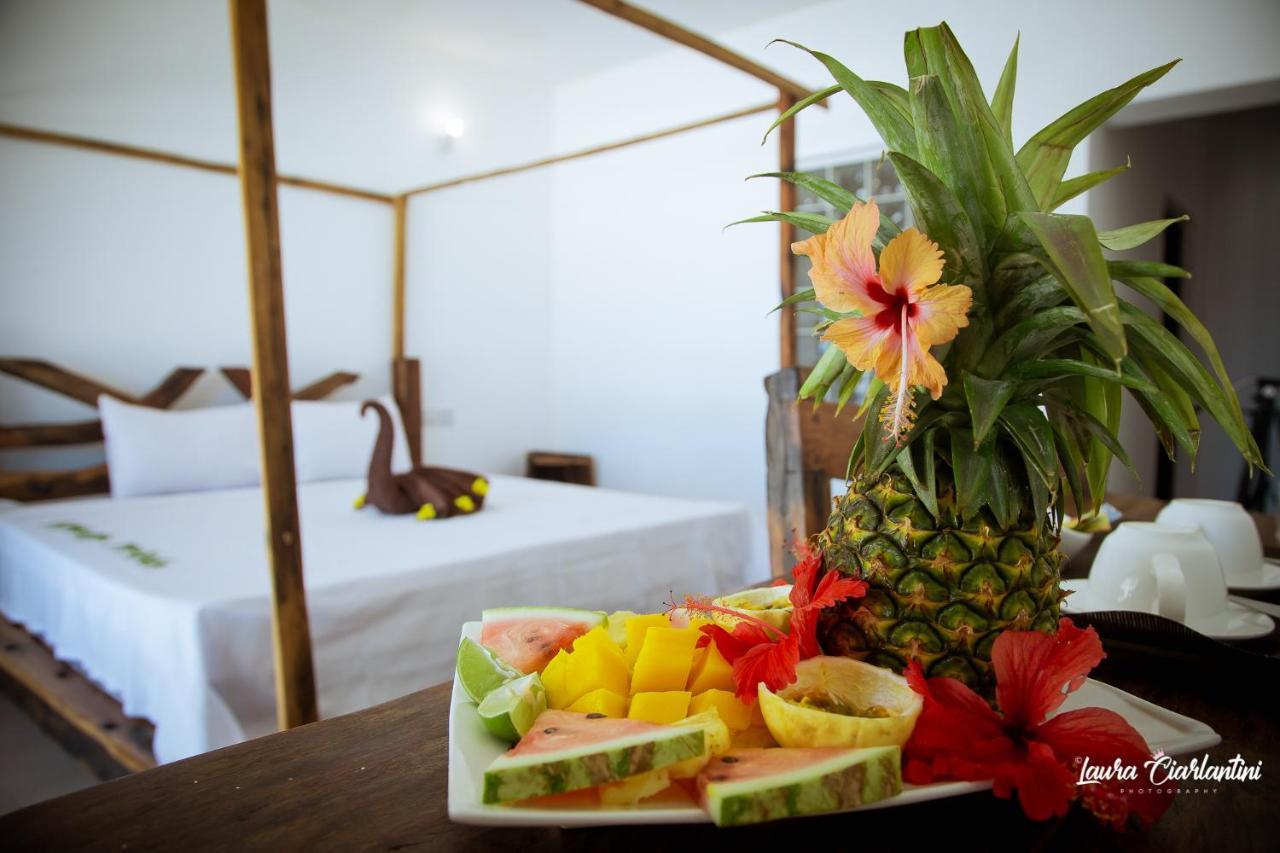 Uroa Zanzibar Vera Beach Hotel By Moonshine Dikoni エクステリア 写真
